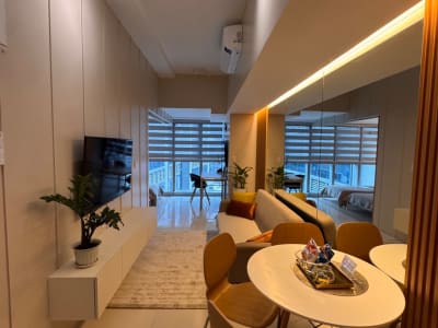 Furnished 1br in Uptown BGC, Newly Renovated, Interiored Unit
