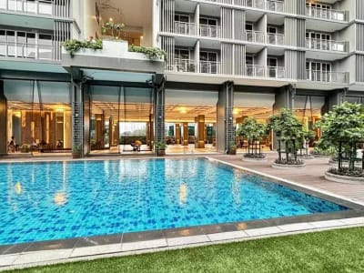 For long term Rent ‼️ 2 bedroom bare unit Atruim garden floor  The Oriana