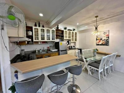 FOR RENT | FULLY FURNISHED 2-BEDROOM LOFT-TYPE CONDO 📍