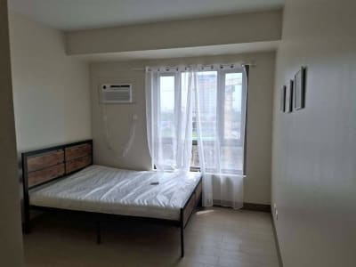 Furnished Studio unit + Parking at Bryant Parklane Capital Town