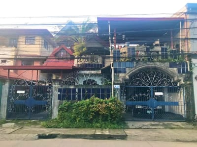 3-Storey Income Generating Residential Property, 10 Minute Walk from SM City Mall Iloilo