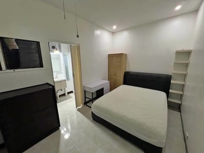 1BR w/ Parking FOR RENT — ₱35,000/month Semi Furnished, B Rodriguez Cebu City