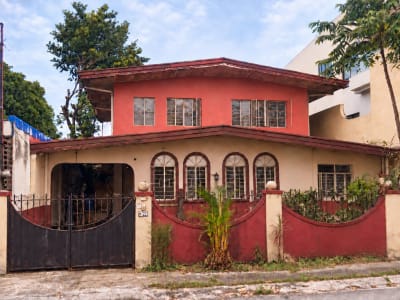House and Lot on a 240 sqm Lot in Sucat, Parañaque, Metro Manila