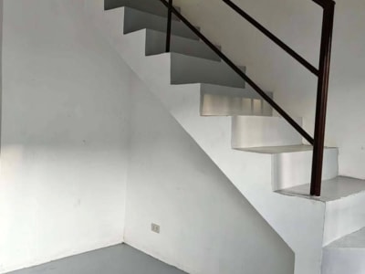 3 Beds 1 Bath Townhouse