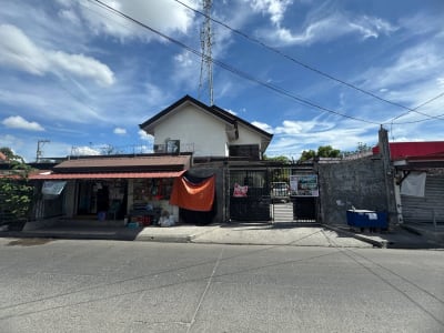 House for sale with store