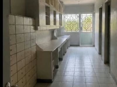 Prime 100 sqm 4 small Office Space Near City Hall