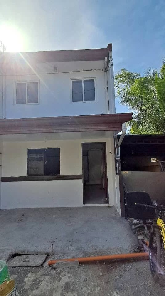 2 storey House for RENT