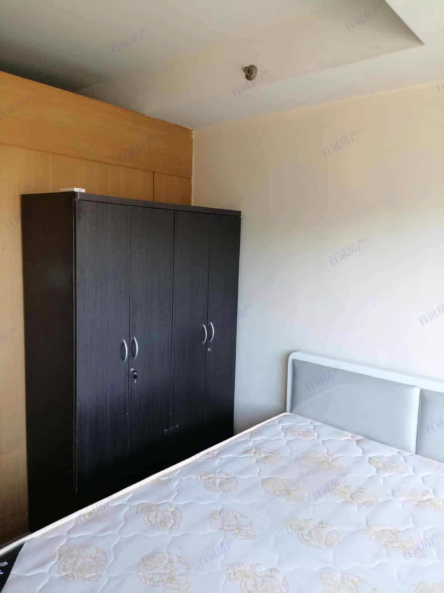 1 BEDROOM FOR SALE