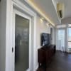 FOR RENT: RENOVATED 1 BEDROM CORNER IN TWIN OAKS PLACE with BALCONY (panoramic view) - rental in Mandaluyong City - photo 2