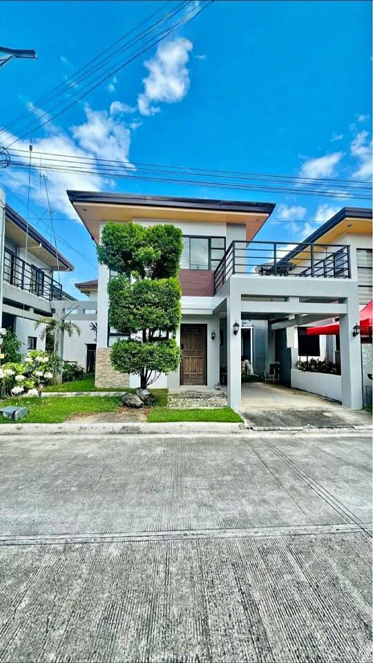 FOR RENT 2 BEDROOMSINGLE DETACHED HOUSE WITH PARKING INSIDE SECURED SUBDIVISION - rental in Minglanilla