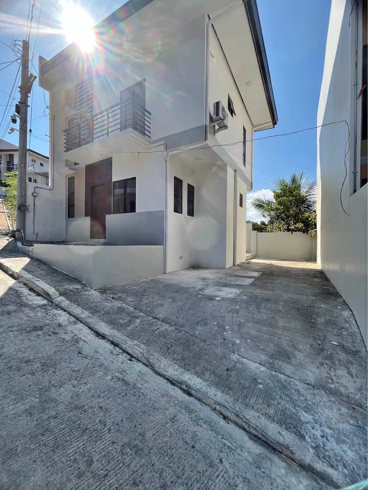 3 Bedroom house for rent - Bay-ang Ridge, Sta Cruz, Liloan - rental in Liloan