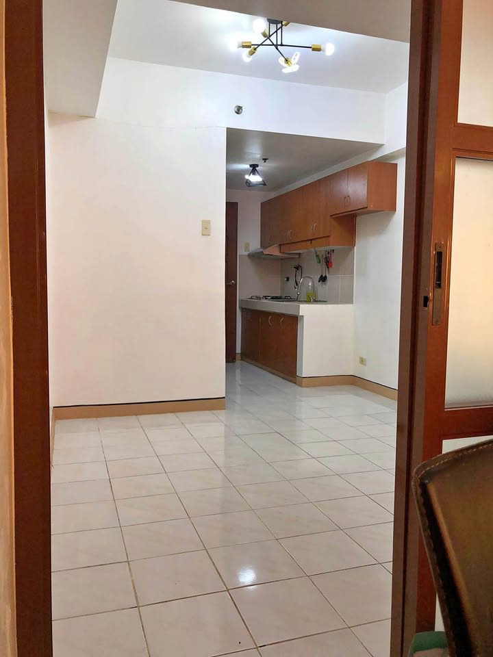 Condo Unit For Rent - rental in Makati