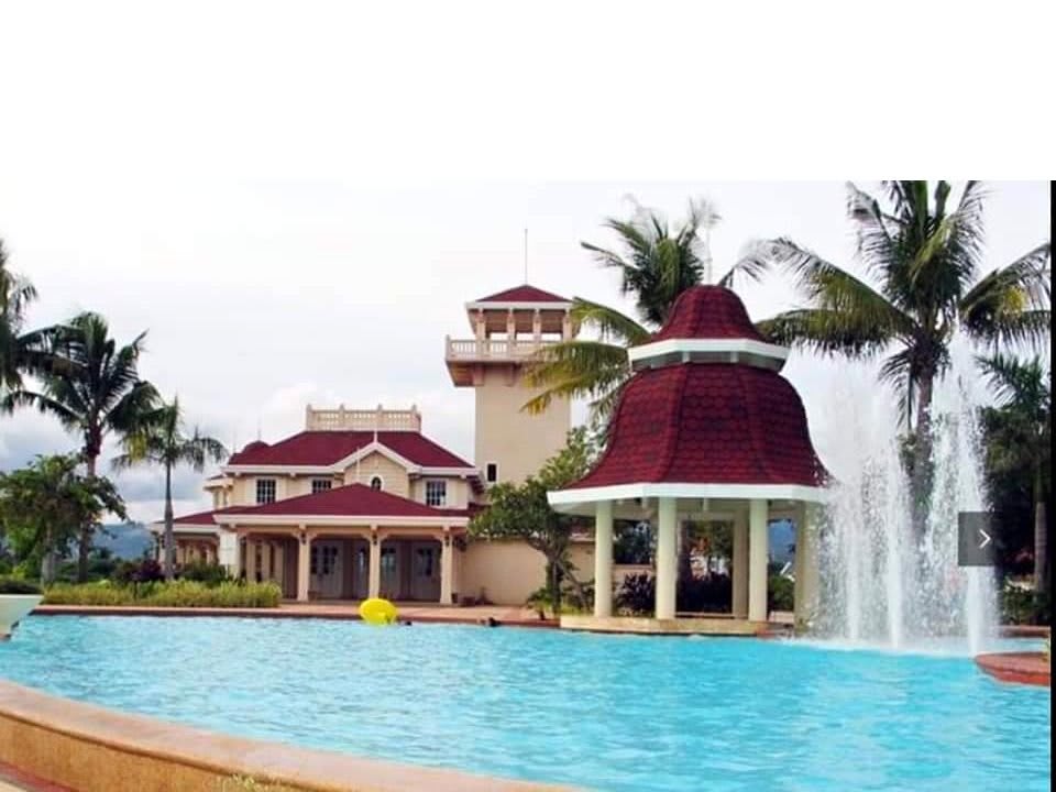 Corona del Mar For Rent 3 BR 2 T/B Townhouse - rental in Talisay City