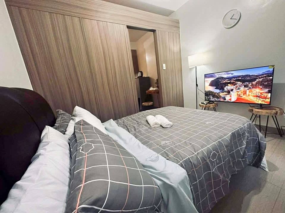 CONDO UNIT FOR LEASE IN PASAY - rental in Pasay City