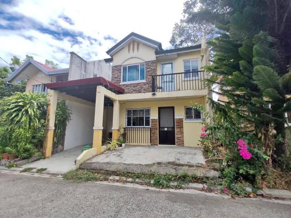 House for Rent inside Exclusive Subdivision with complete Amenities - rental in Dasmariรฑas