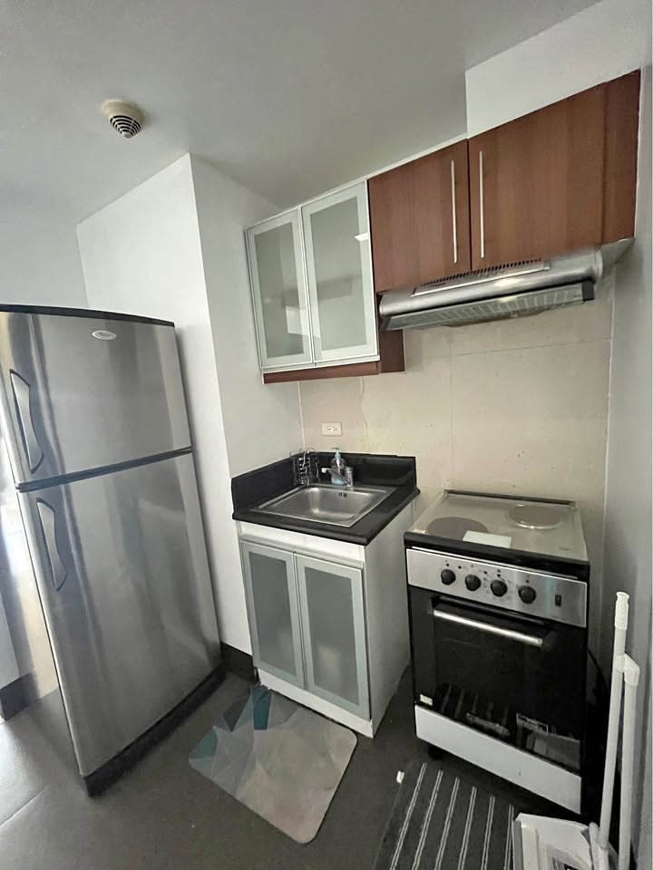 FOR RENT GREENBELT EXCELSIOR (STUDIO) - rental in Makati