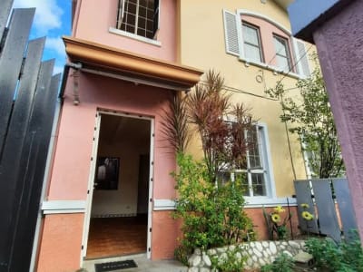 2 bedroom Duplex at Cerritos Heights for rent (Along Daang Hari)