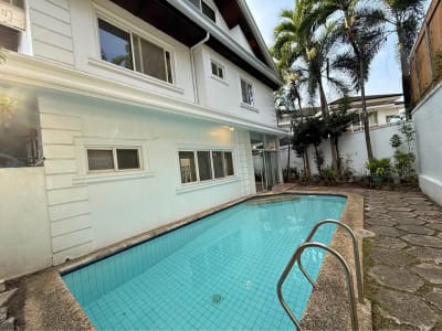 6 Bedrooms House for Rent in Ayala Alabang Village