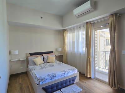 Move-In Ready Fully Furnished 1BR with Balcony | Park McKinley West, BGC - rental in Taguig City