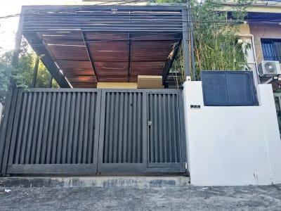 3 Beds 3 Baths House