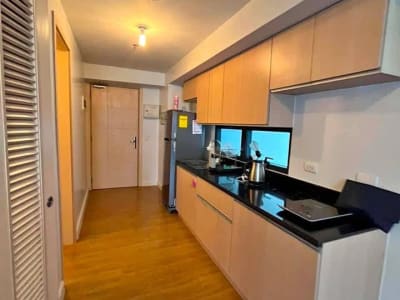 FOR LEASE  STUDIO SEMI FURNISHED UNIT - rental in Quezon City