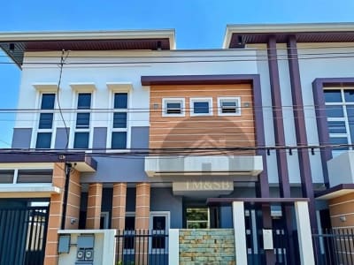 3 Bedrooms Duplex House For Rent!