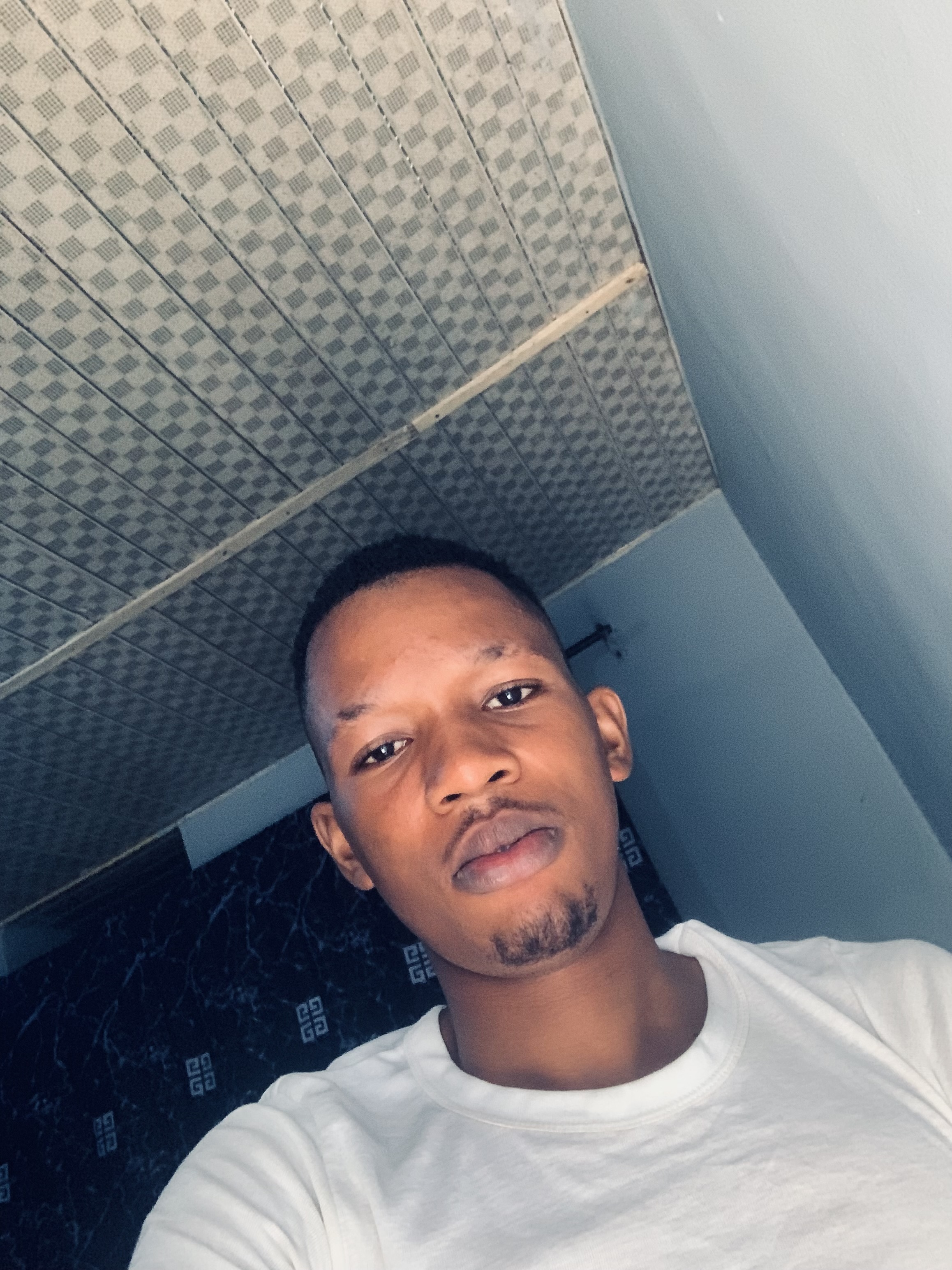 akinadeoluwasegun2@gmail.com's picture