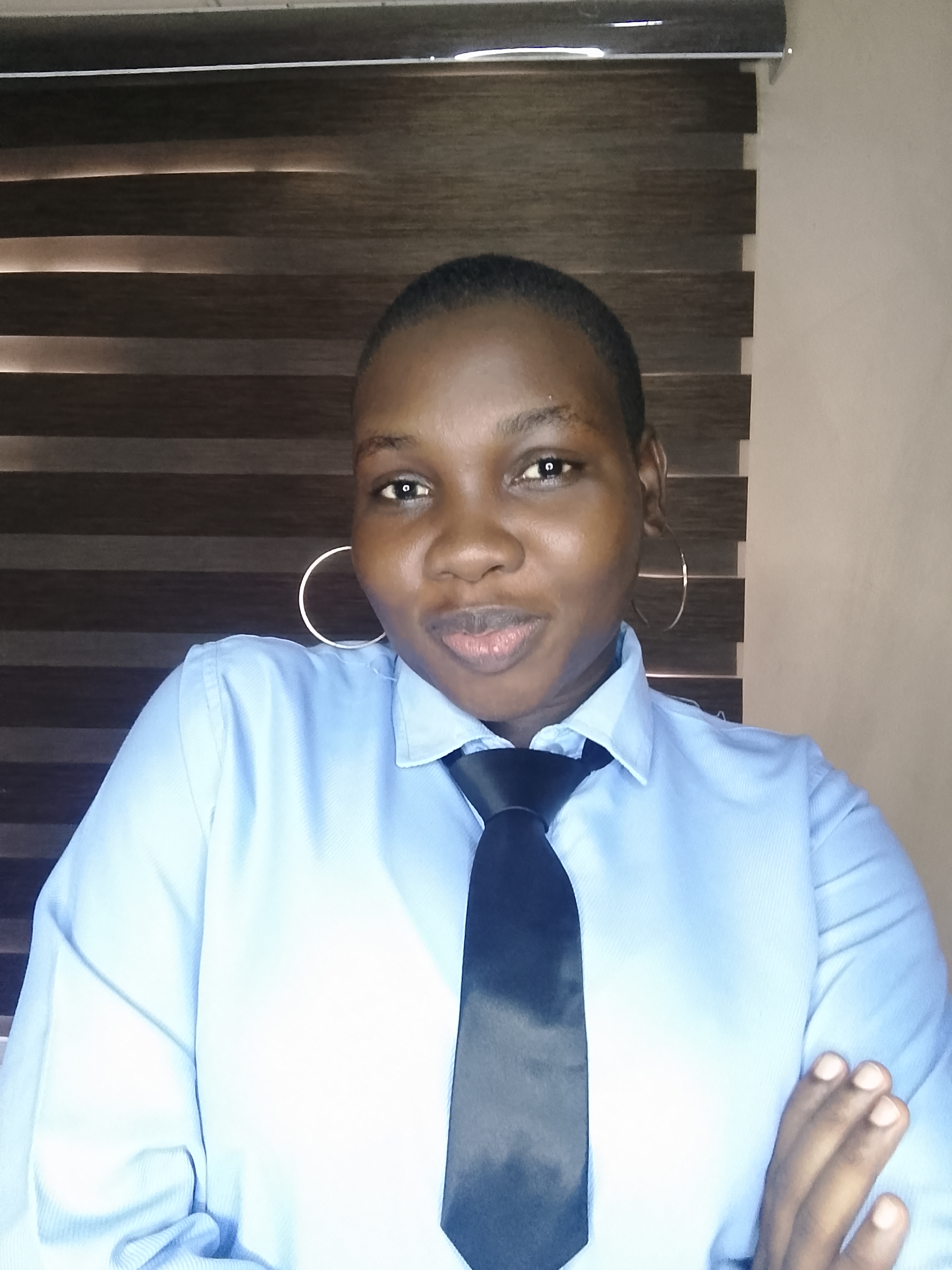 Groundunt seller 's picture