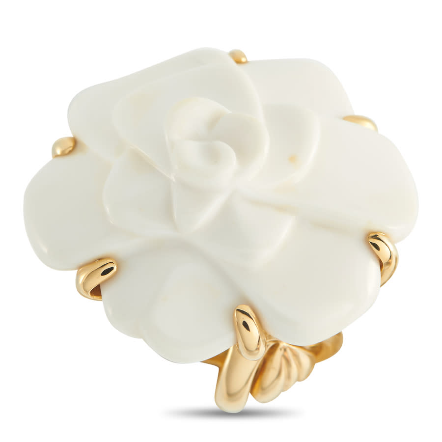 Pre-Owned Chanel Camelia 18K Yellow Gold White Ceramic Ring CH26 052026