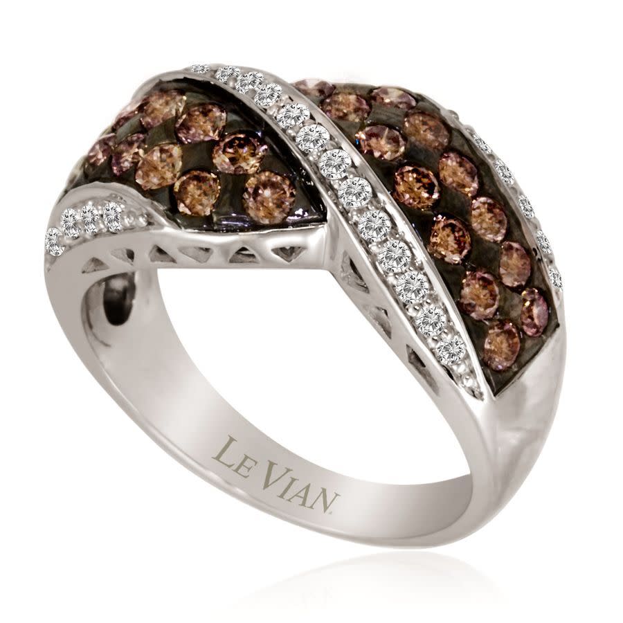 Le Vian Ladies Bypass Rings set in 14K Vanilla Gold 1125$