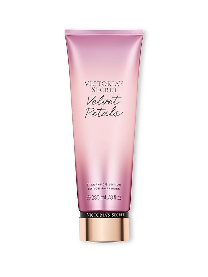 Victoria Secret Ladies Velvet Petals Mist 8 oz Fragrances 667557894652 18$