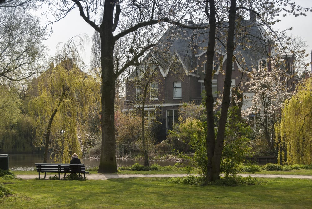 Op- / afstaplocatie Plantagebuurt