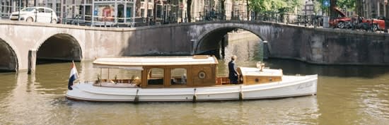 <span class="translation_missing" title="translation missing: en.feedback.index.thumb_alt, name: Canal boat Marie Zurlohe">Thumb Alt</span>
