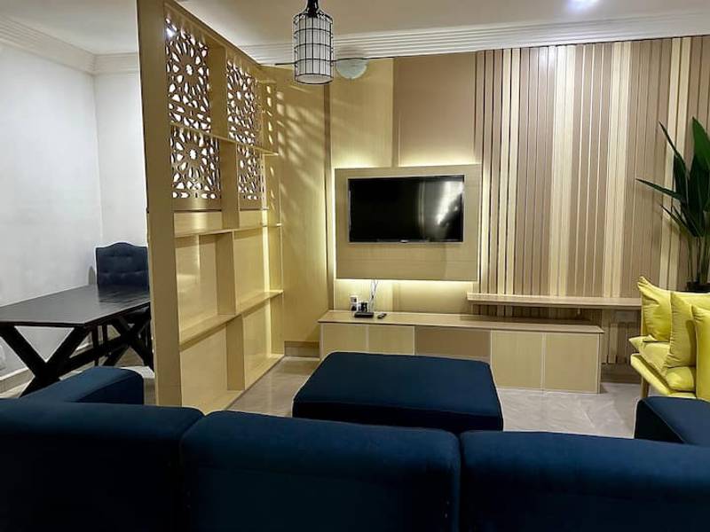 Compact 1-bed Apt. - Lifecamp photo