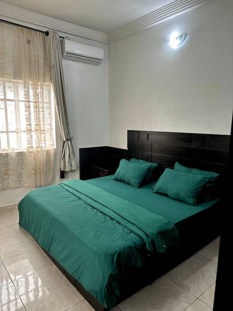 Compact 1-bed Apt. - Lifecamp photo