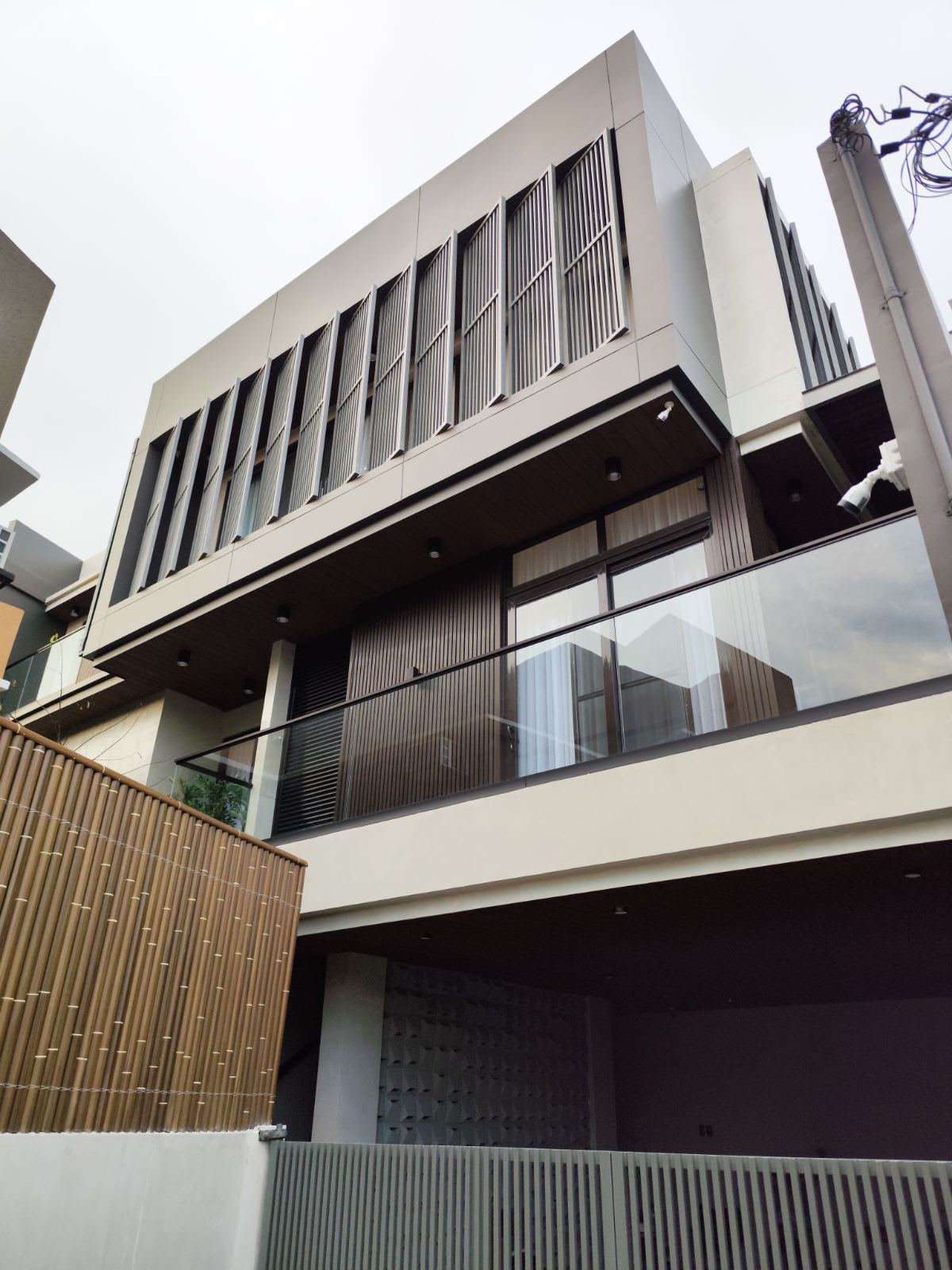 RIVERA RESIDENCE