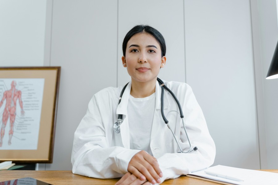 How to get a Ministry of Health (MOH) Licence in Oman