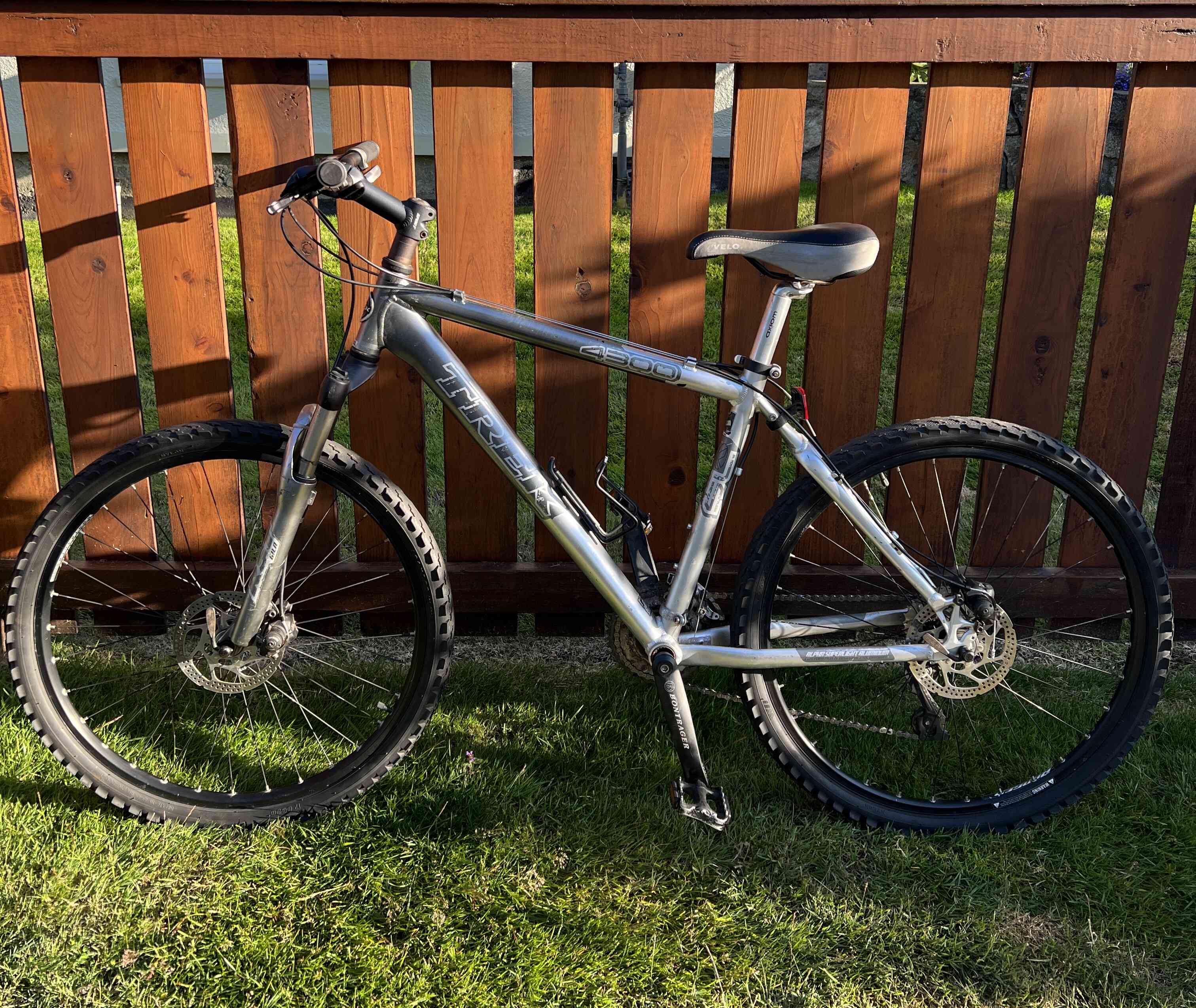 Trek 4300