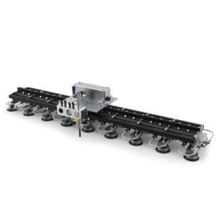 jack track abrasive cutting system mounted on a flexible track with suction cups and cutting head