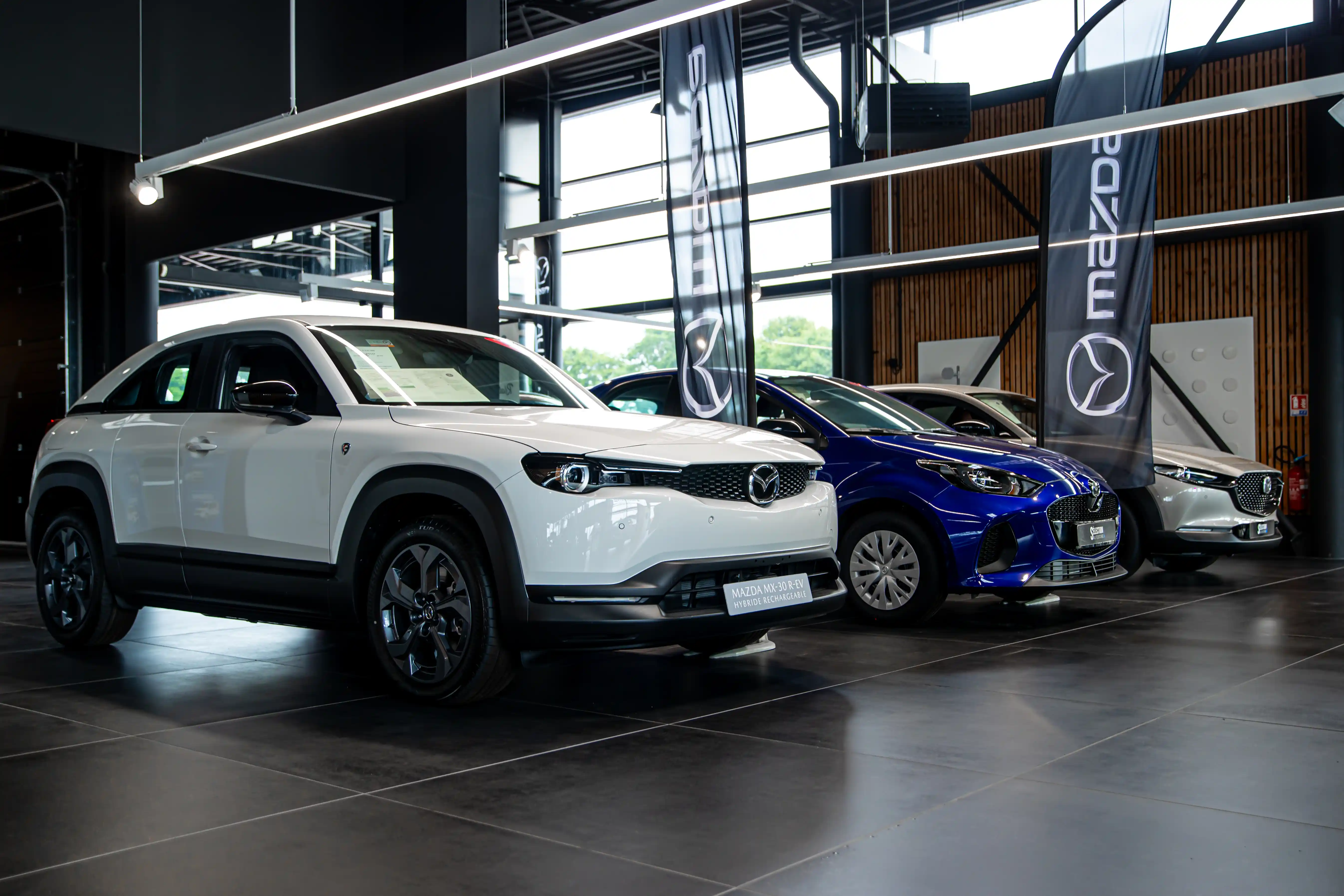 Mazda - image 2