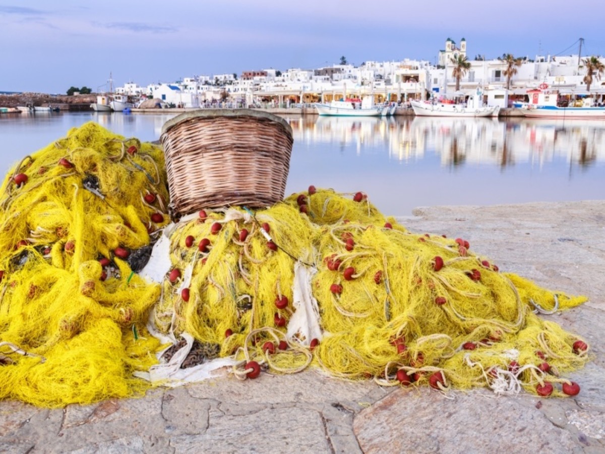 Día 8 — Paros / Santorin