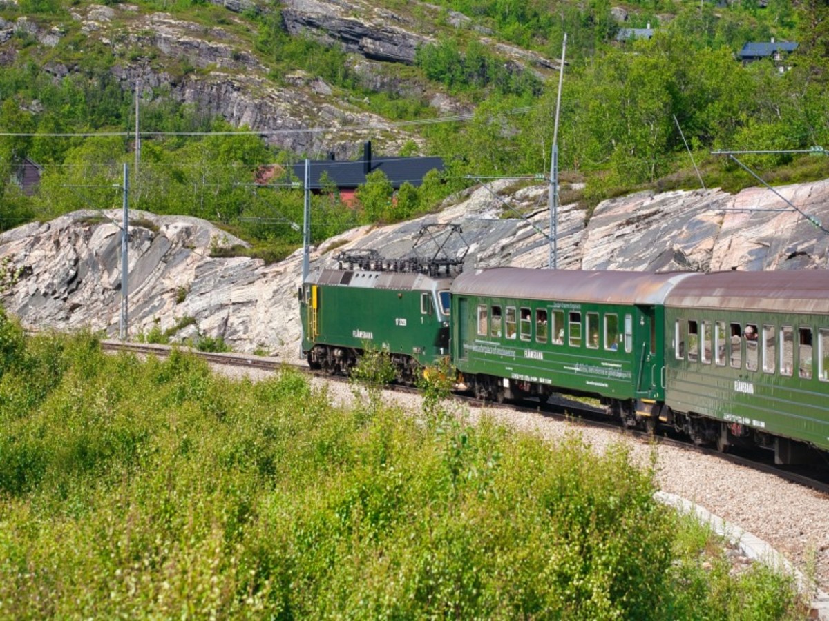 Día 3 — De Oslo à Balestrand – Un Voyage Spectaculaire à Travers Les Fjords