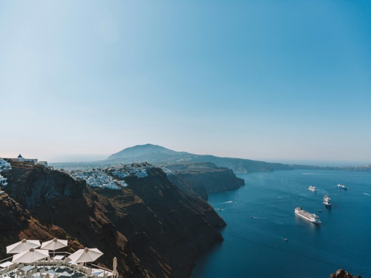 Día 1 — Arrivée à Santorin