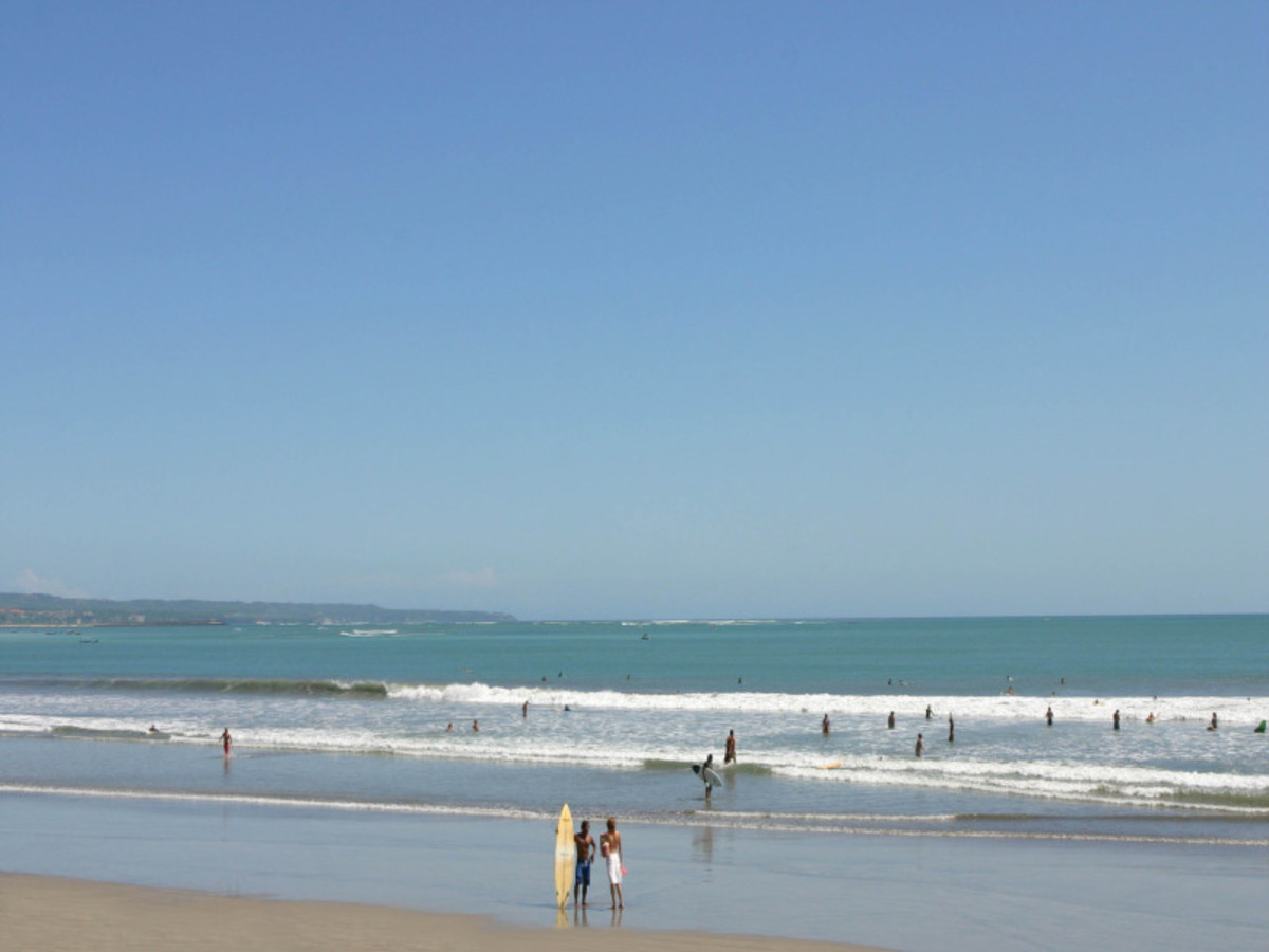 Día 9 — Kuta Denpasar (B)