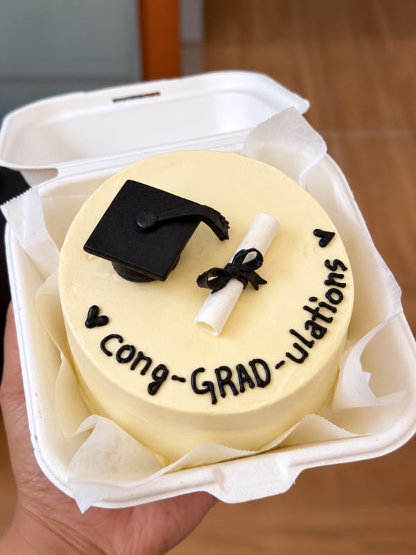 Cong-grad-ulations Cake