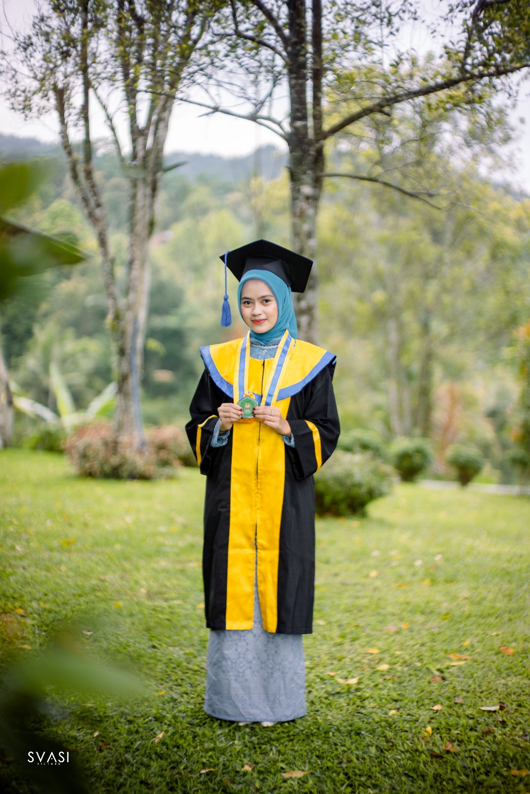 Wisuda Suci