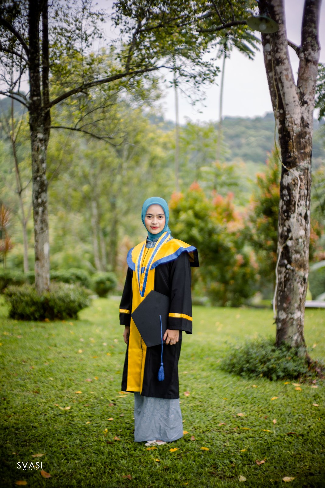 Wisuda Suci