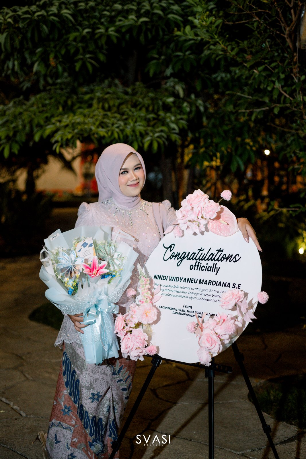 Wisuda Nindi