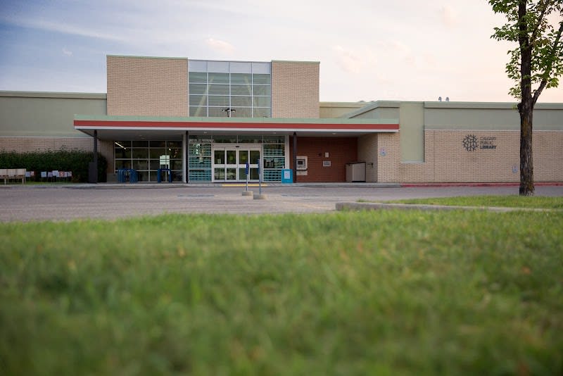 Calgary Public Library - Crowfoot
