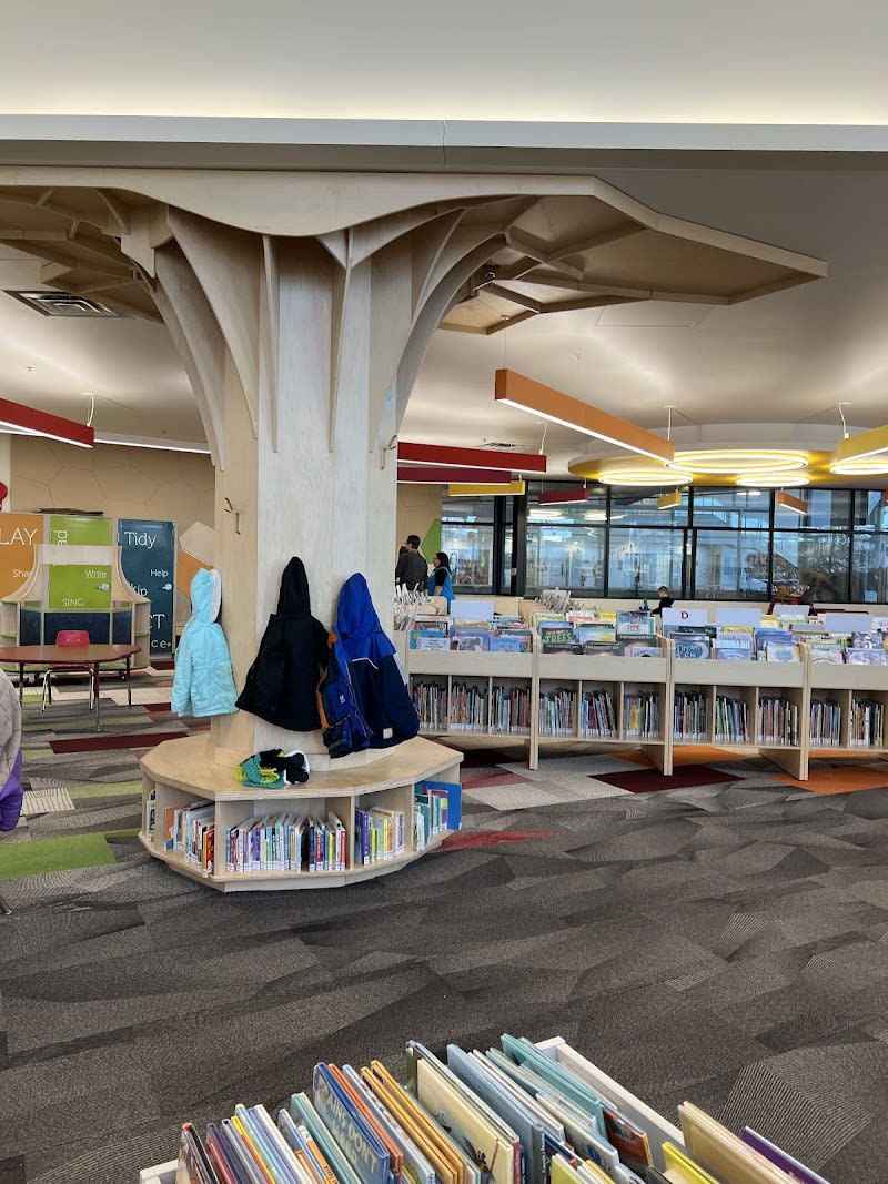 Calgary Public Library - Shawnessy photo 3